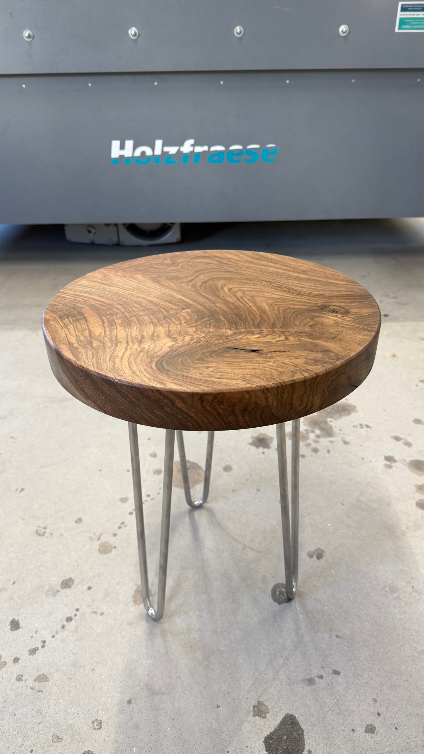 Beistelltisch Walnuss - Runder Holztisch - 42cm Durchmesser