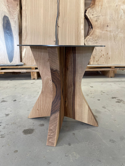 Nussbaum - Massivholztisch - Ovale Form / verschiedene Größen verfügbar - Einzigartiger Tisch