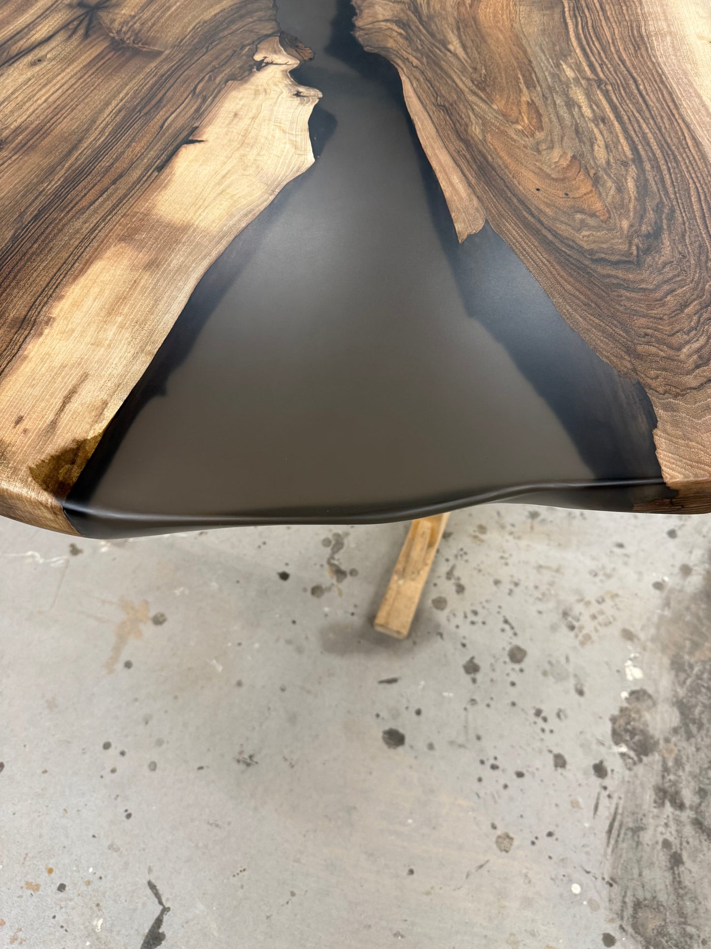 Walnuss Tischplatte geölt - EINZELSTÜCK, sofort verfügbar