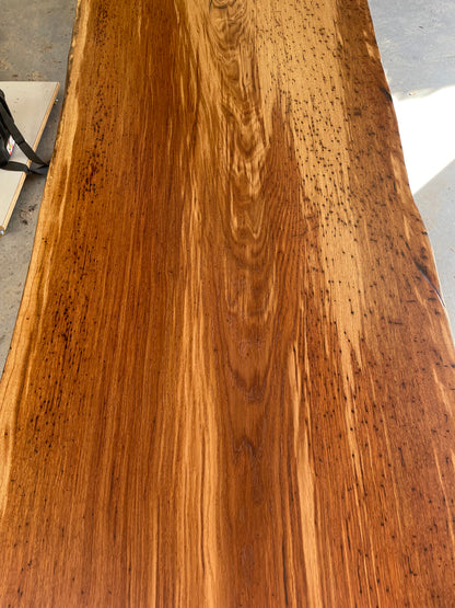 Eichenholztisch rustikal