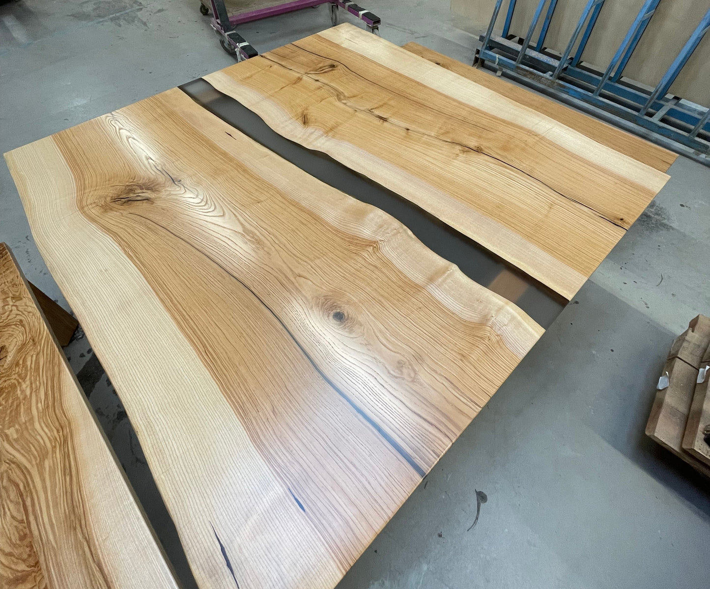 Tischplatte 160cm/160cm inkl. Bänke