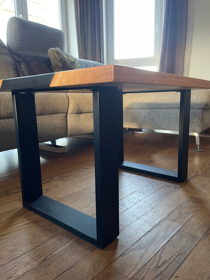 Moderner Esstisch aus Eichenholz mit Schweizer Kante – Massivholz Tischplatte